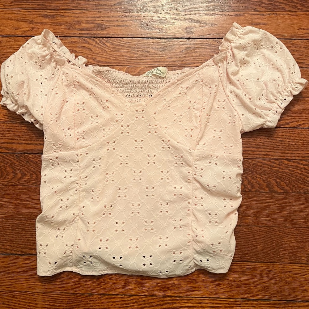 Women's Jolie & Joy pale Pink Eyelet trendy Top teen y2k